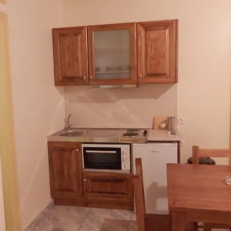 The Garden's Guest house Vlikhon